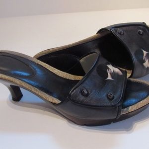 Italian Mules Man & Woman Kissing Must See 7.5 m